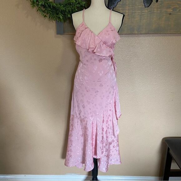 NWOT Lulus Exquisite Presence Blush Floral Jacquard High-Low Wrap Dress - Picture 2 of 9